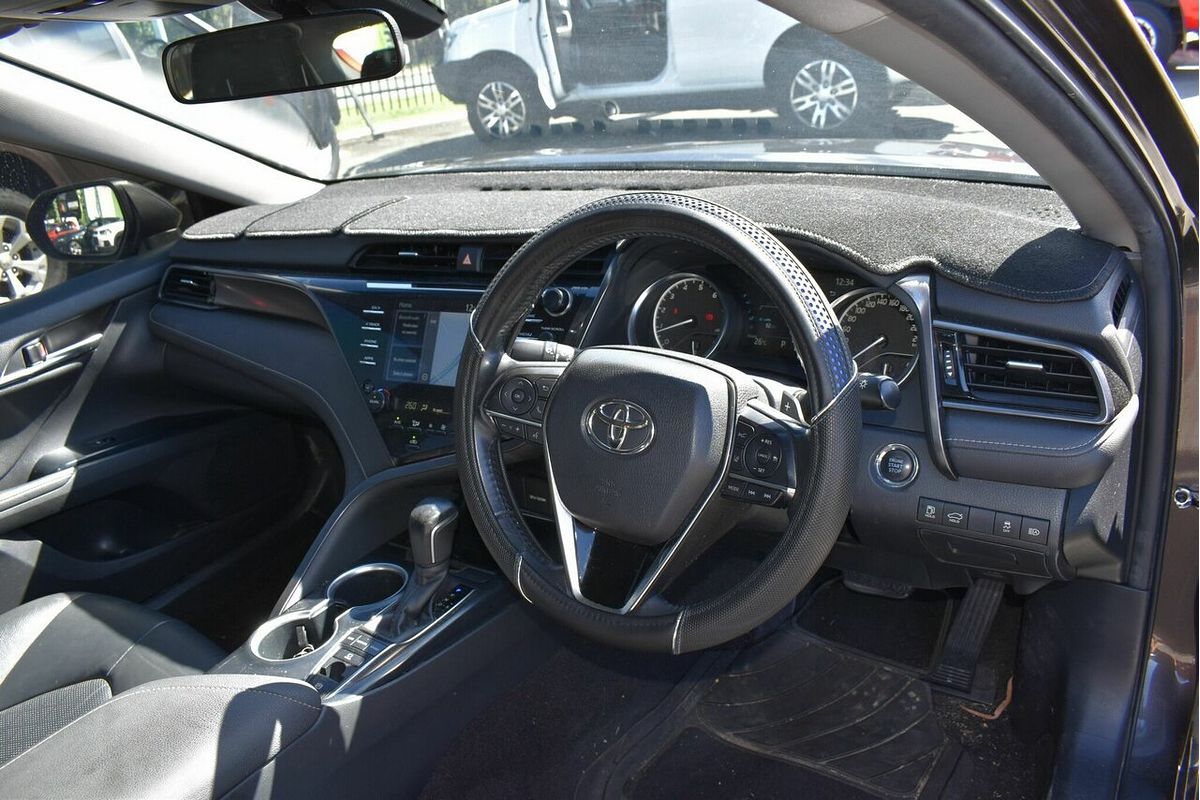 2020 Toyota Camry SX GSV70R