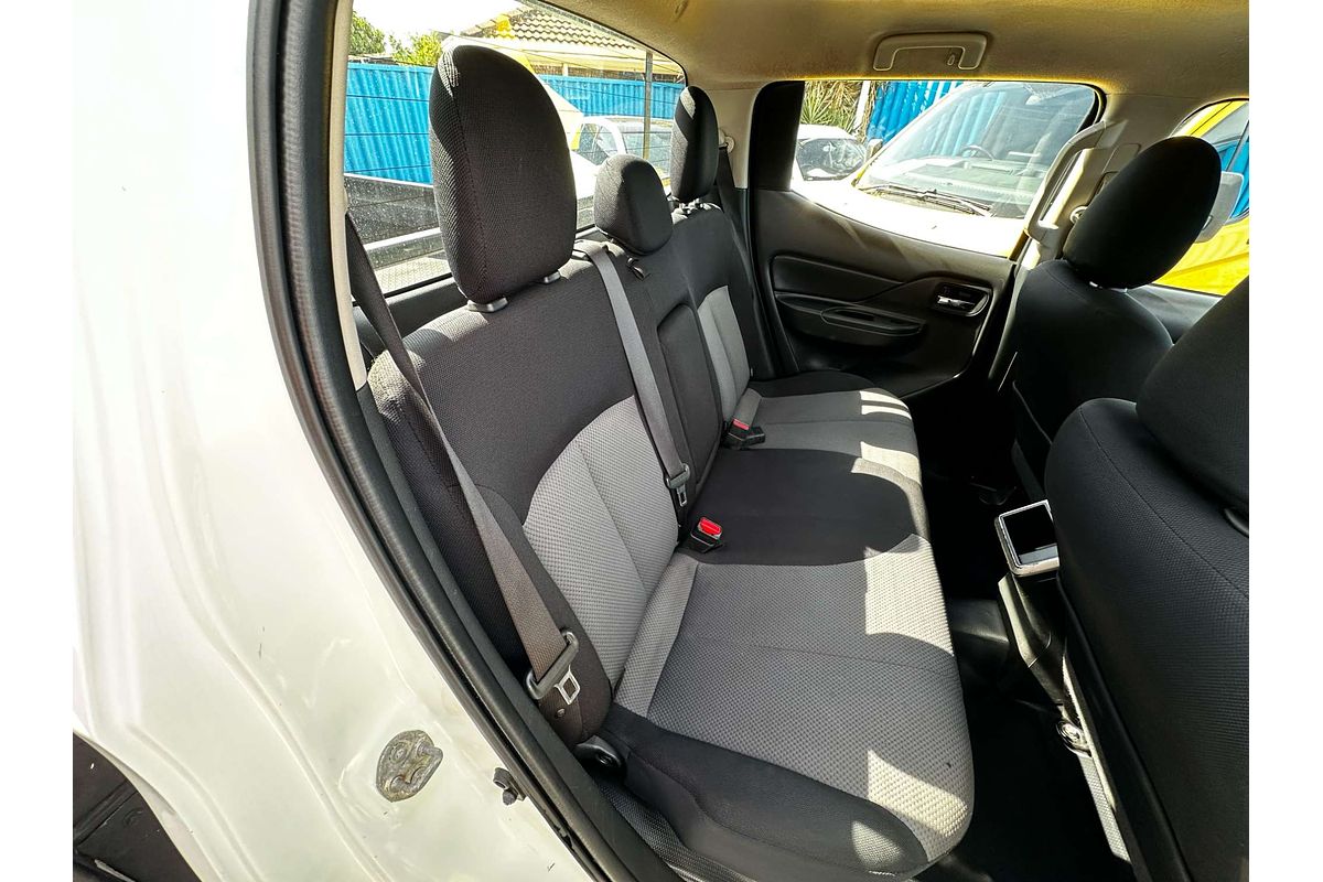 2019 Mitsubishi Triton GLX+ MR 4X4