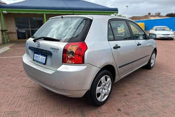 2004 Toyota Corolla Ascent ZZE122R