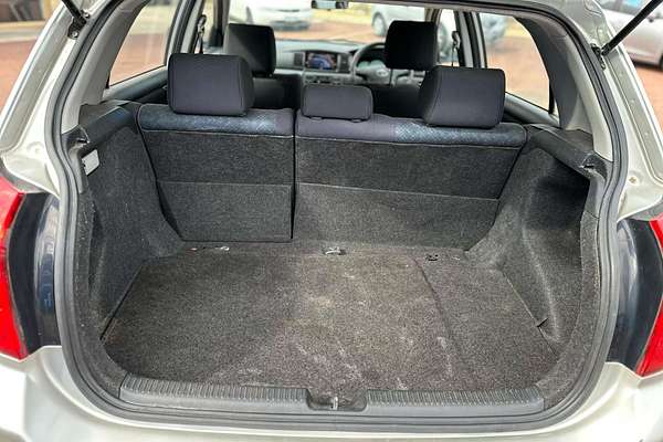 2004 Toyota Corolla Ascent ZZE122R