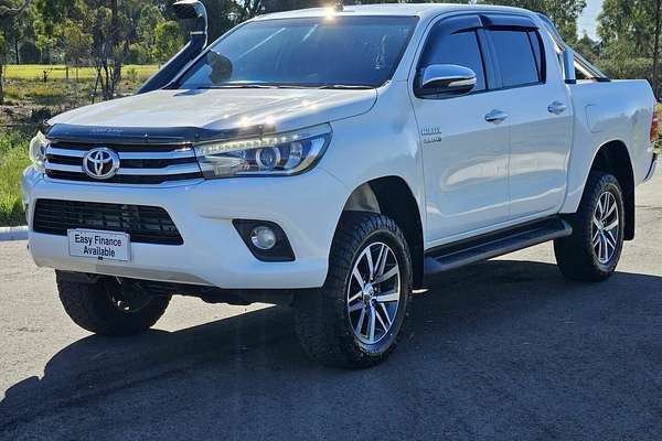 2016 Toyota Hilux SR5 (4x4) GUN126R 4X4