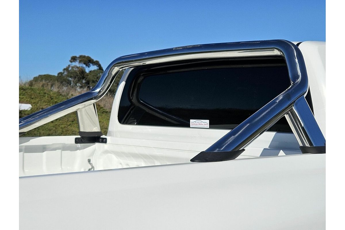 2016 Toyota Hilux SR5 (4x4) GUN126R 4X4
