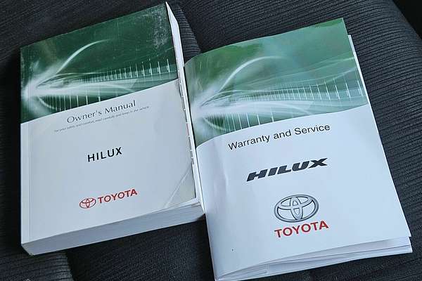 2016 Toyota Hilux SR5 (4x4) GUN126R 4X4
