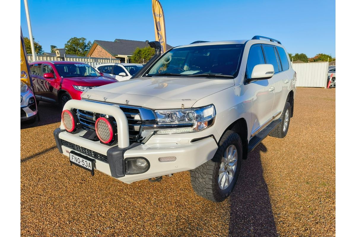 2016 Toyota Landcruiser Sahara VDJ200R