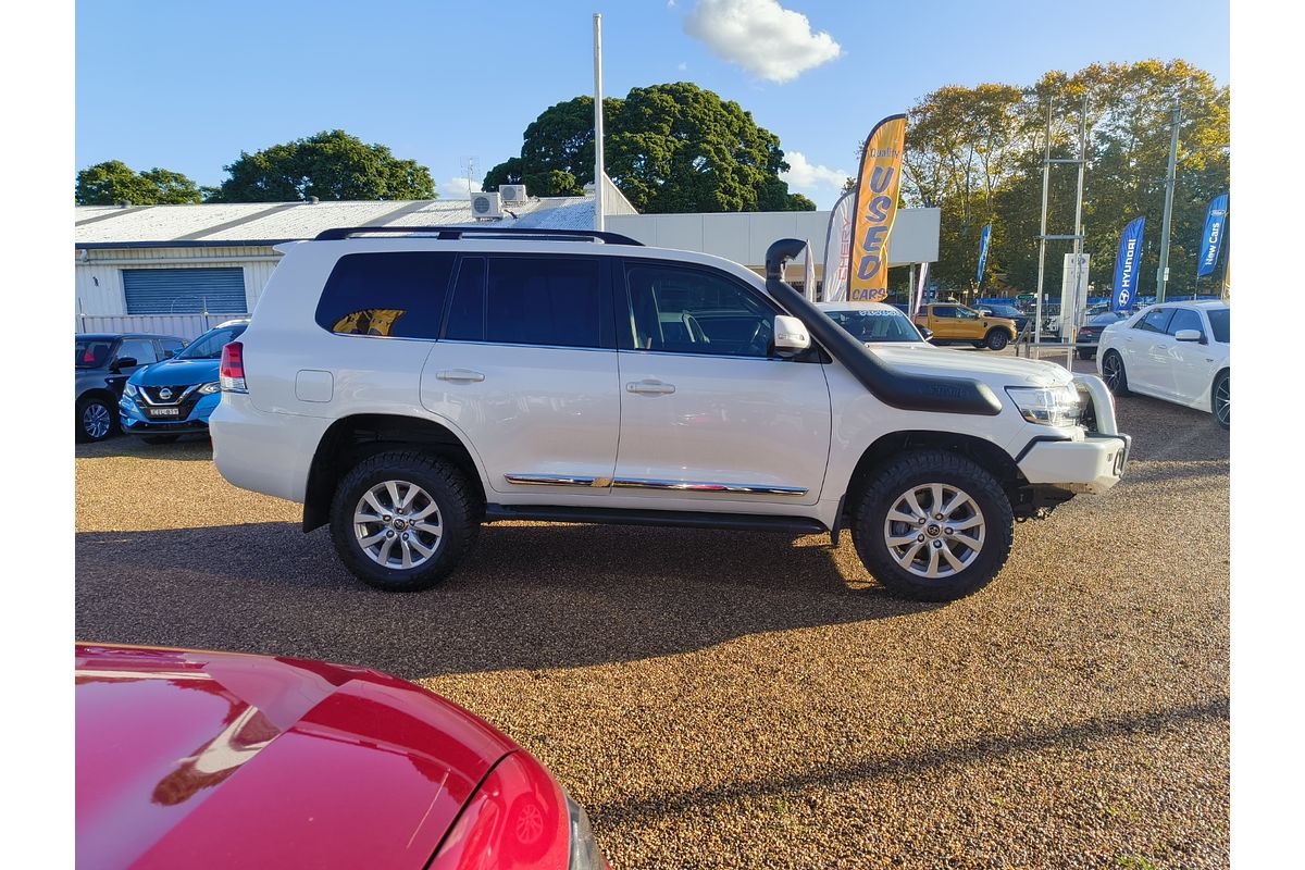 2016 Toyota Landcruiser Sahara VDJ200R