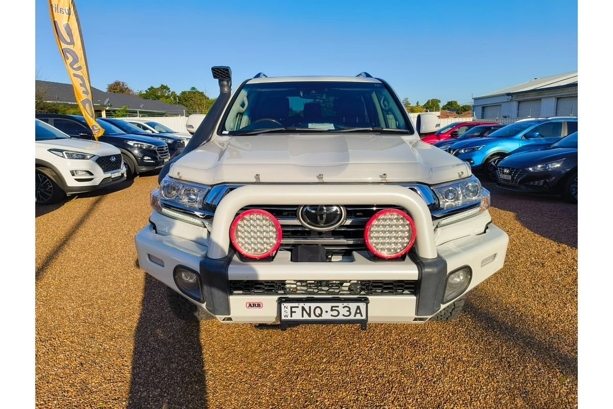 2016 Toyota Landcruiser Sahara VDJ200R
