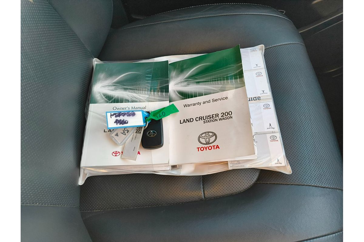 2016 Toyota Landcruiser Sahara VDJ200R