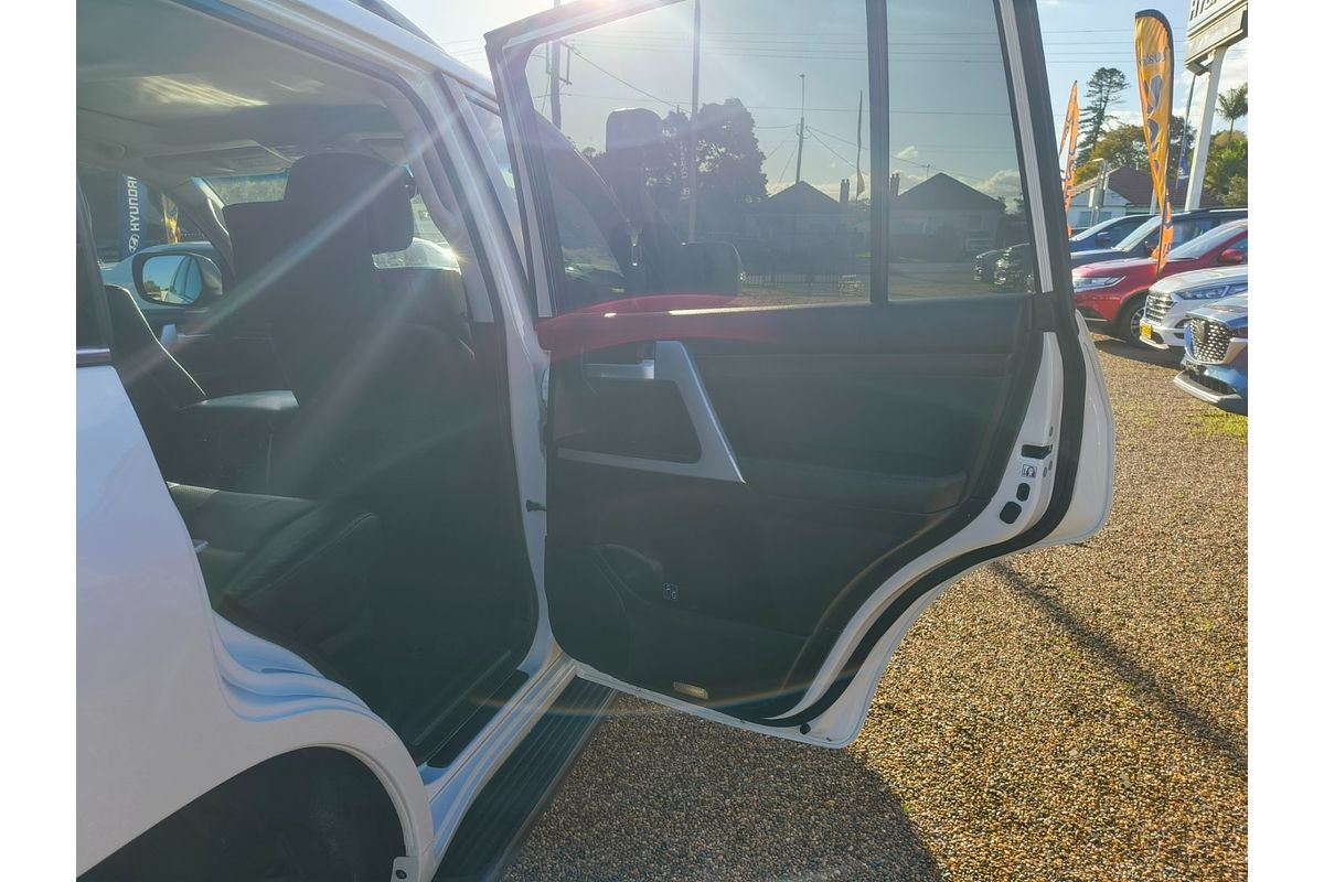 2016 Toyota Landcruiser Sahara VDJ200R