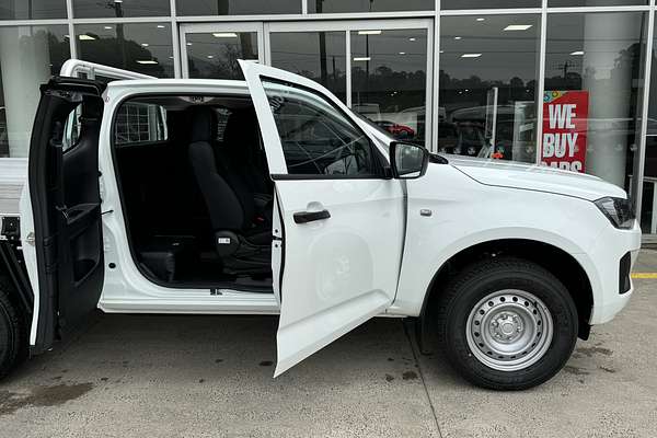 2025 Isuzu D-MAX SX 4X4