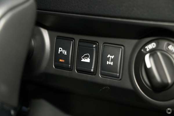 2025 Nissan Navara PRO-4X D23 4X4