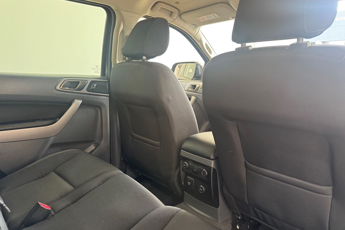 2017 Ford Everest Trend UA