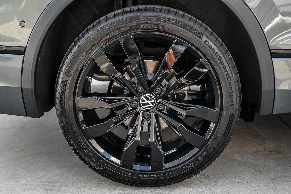 2024 Volkswagen Tiguan Wolfsburg Edition Allspace 5N