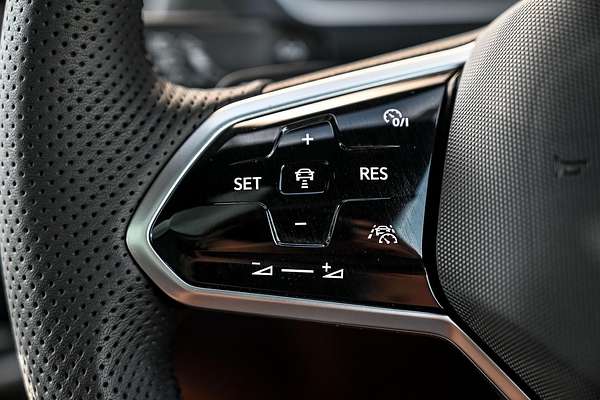2024 Volkswagen Tiguan Wolfsburg Edition Allspace 5N