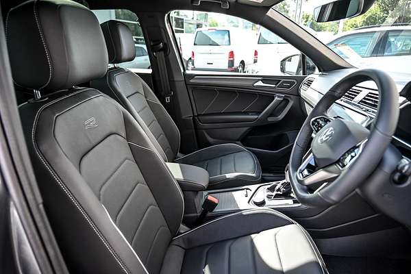 2024 Volkswagen Tiguan Wolfsburg Edition Allspace 5N
