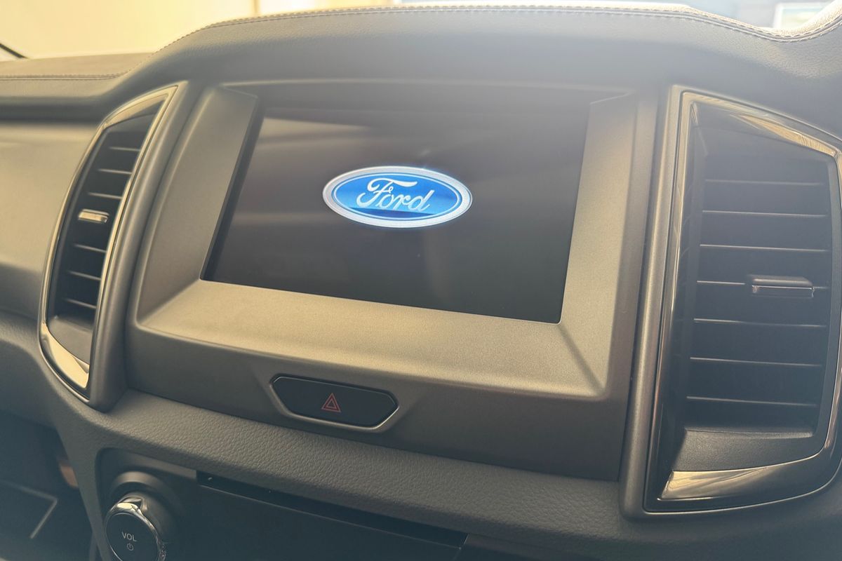 2017 Ford Everest Trend UA