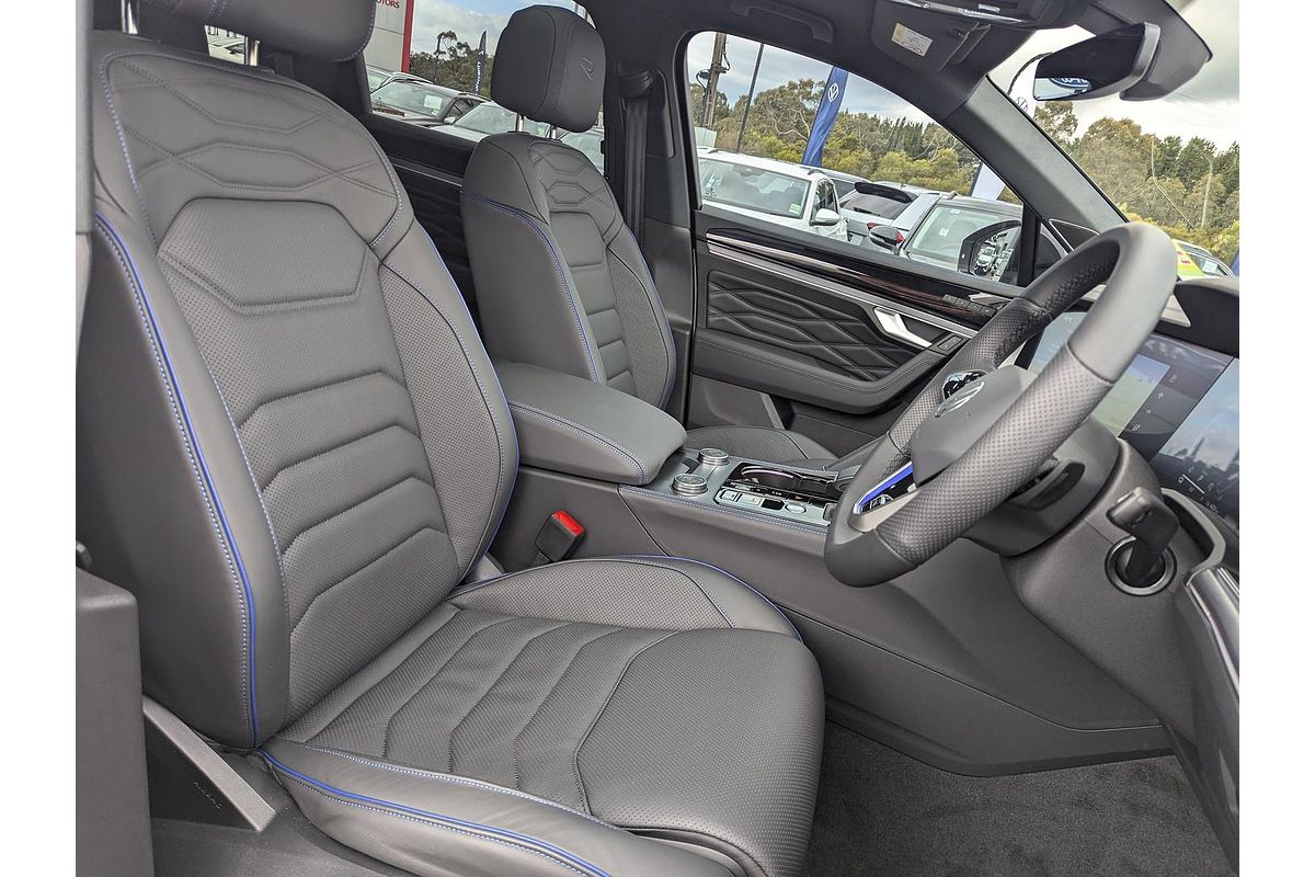 2024 Volkswagen Touareg R RC