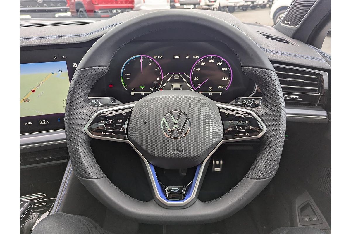 2024 Volkswagen Touareg R RC