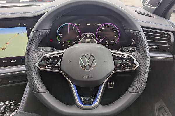 2024 Volkswagen Touareg R RC
