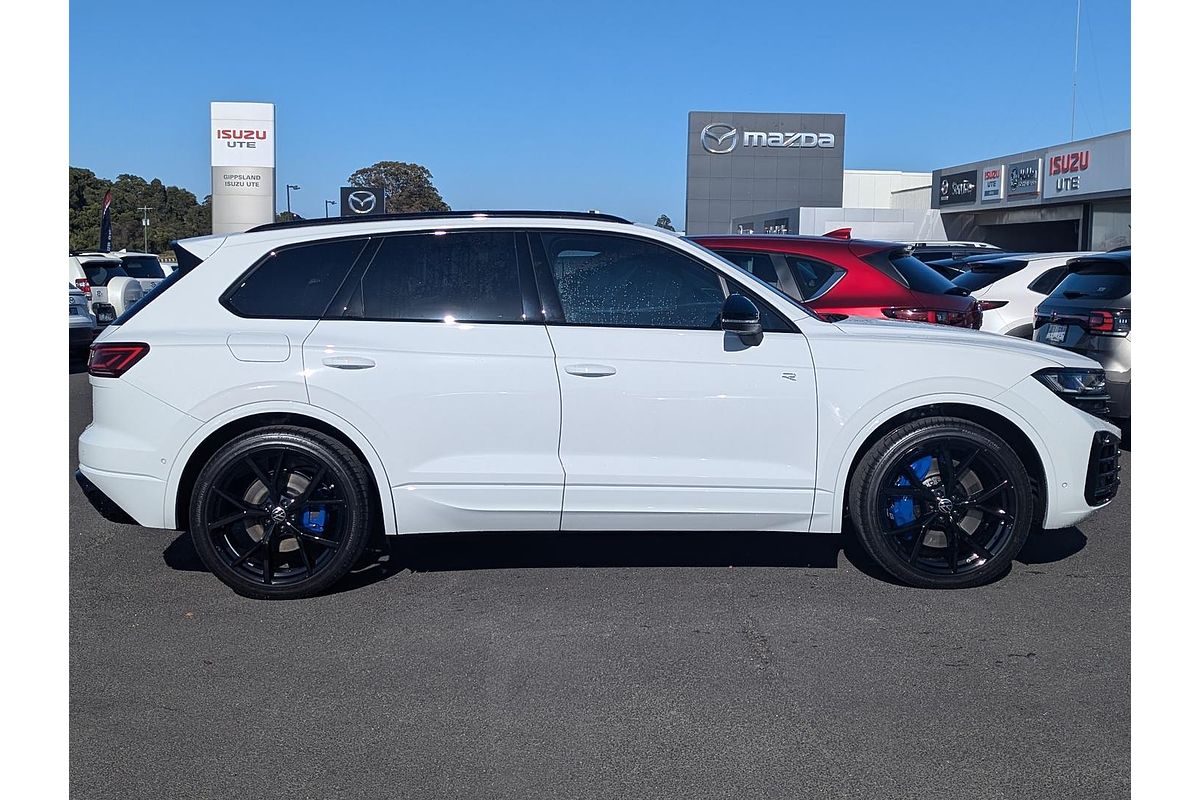 2024 Volkswagen Touareg R RC