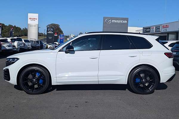 2024 Volkswagen Touareg R RC