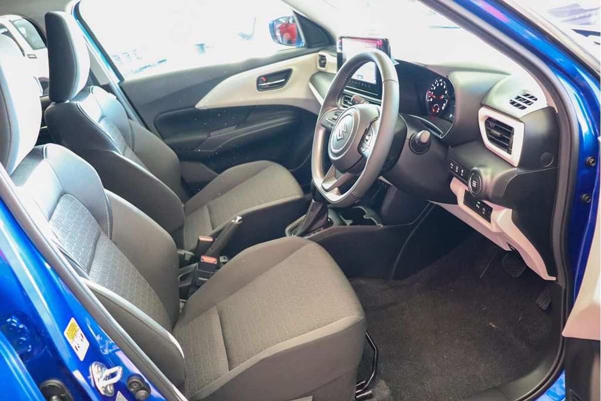 2024 Suzuki Swift Hybrid Plus UZ