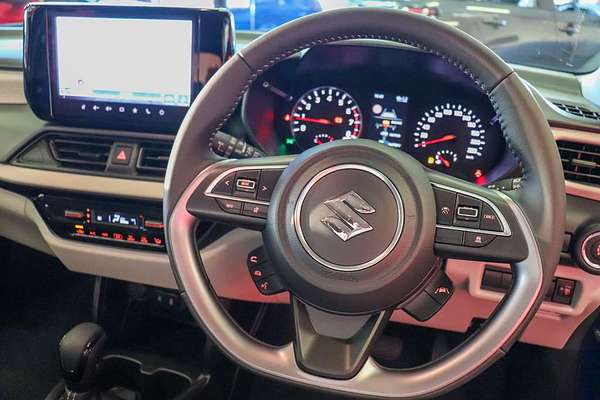 2024 Suzuki Swift Hybrid Plus UZ