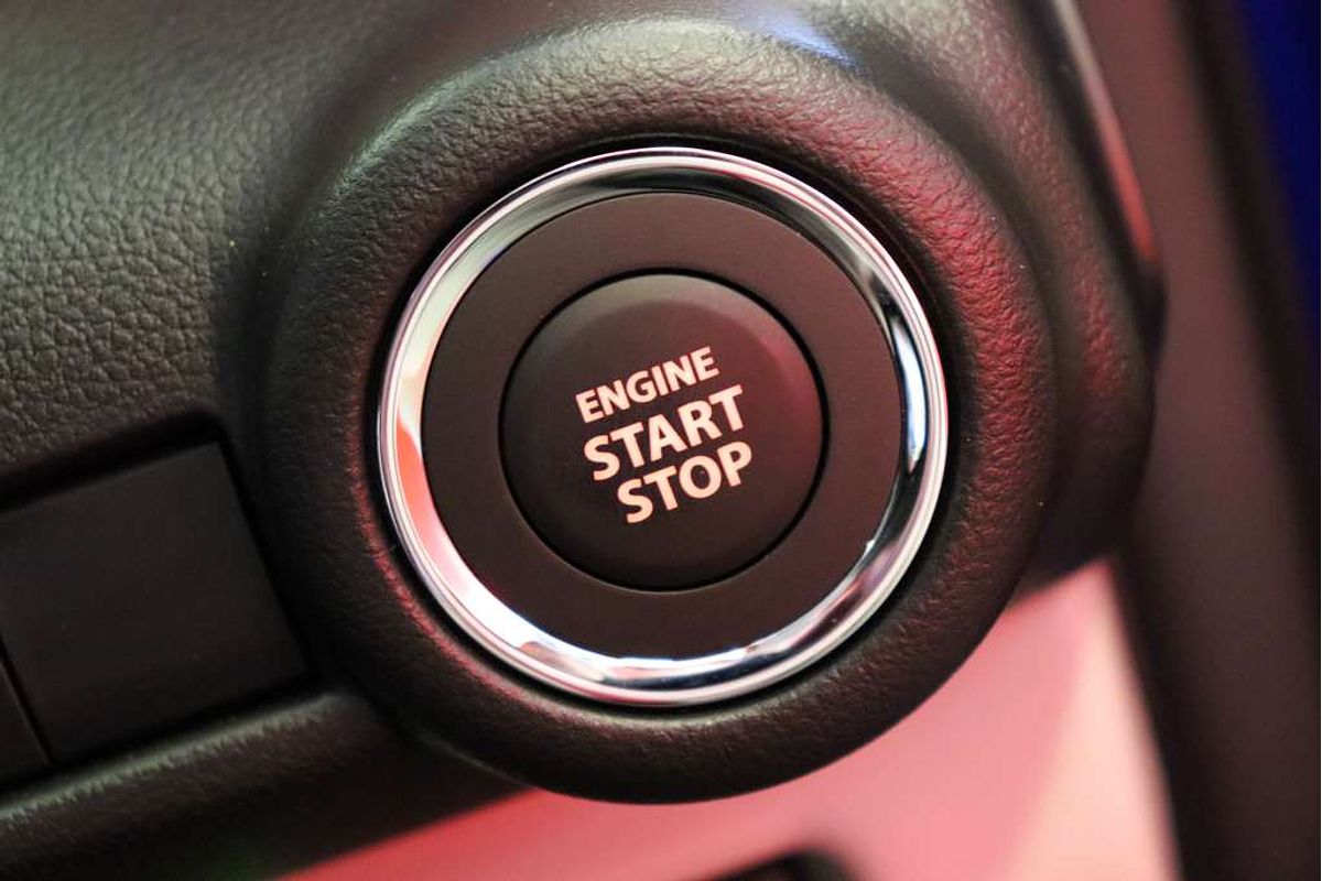 2024 Suzuki Swift Hybrid Plus UZ