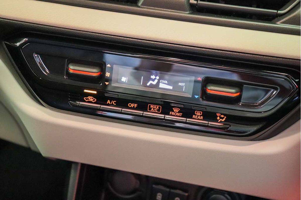 2024 Suzuki Swift Hybrid Plus UZ