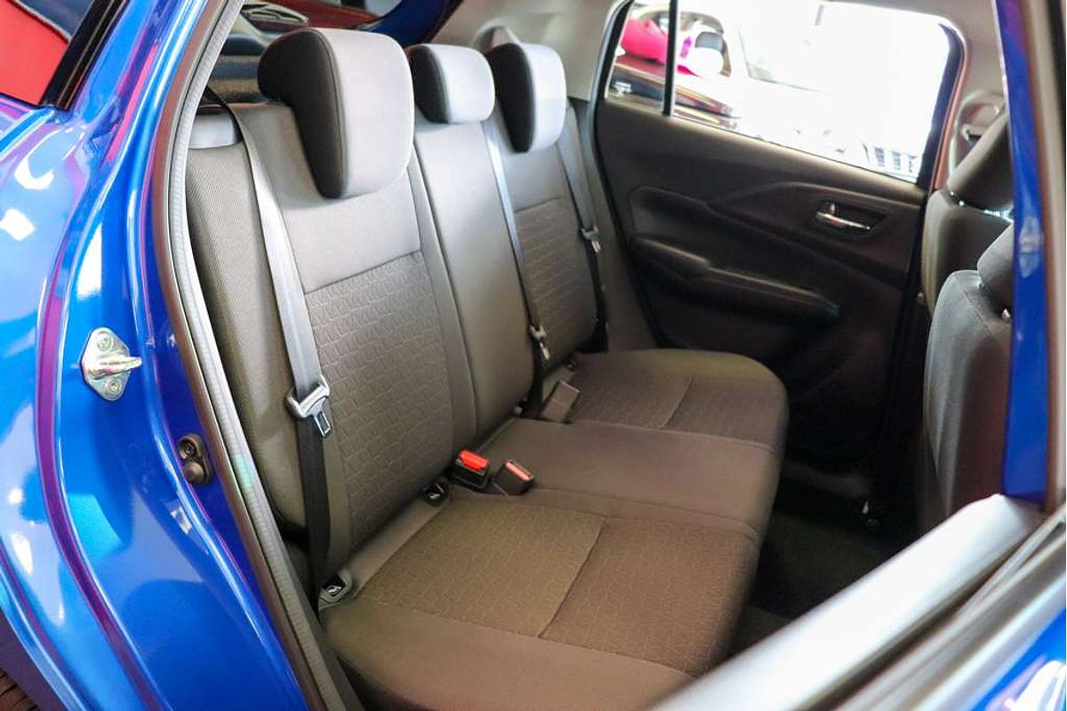 2024 Suzuki Swift Hybrid Plus UZ