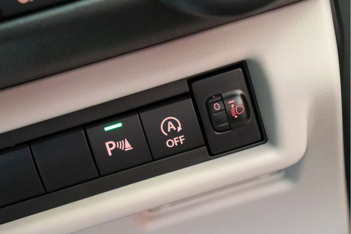 2024 Suzuki Swift Hybrid Plus UZ
