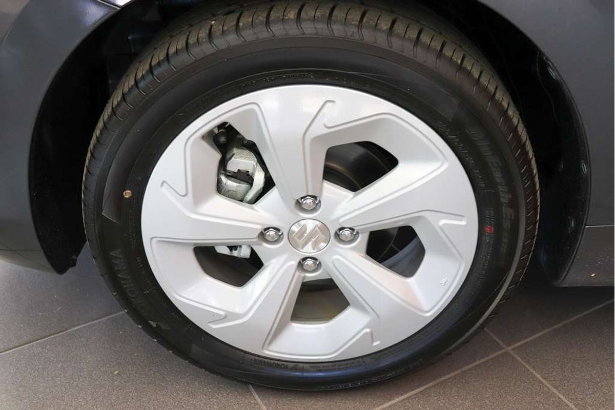 2024 Suzuki Swift Hybrid Plus UZ