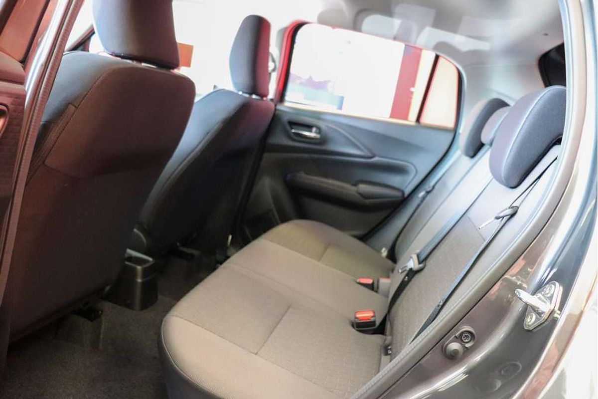 2024 Suzuki Swift Hybrid Plus UZ