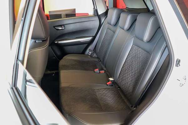 2024 Suzuki Vitara Turbo LY Series II