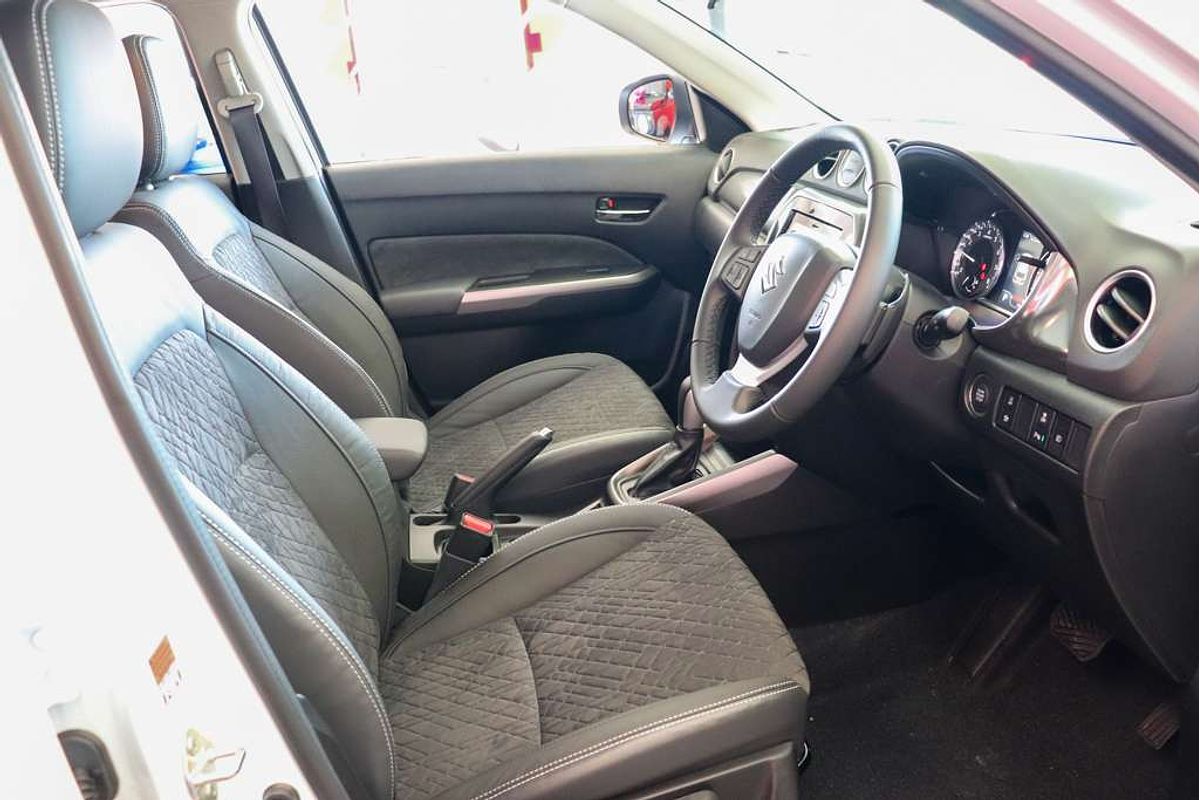 2024 Suzuki Vitara Turbo LY Series II