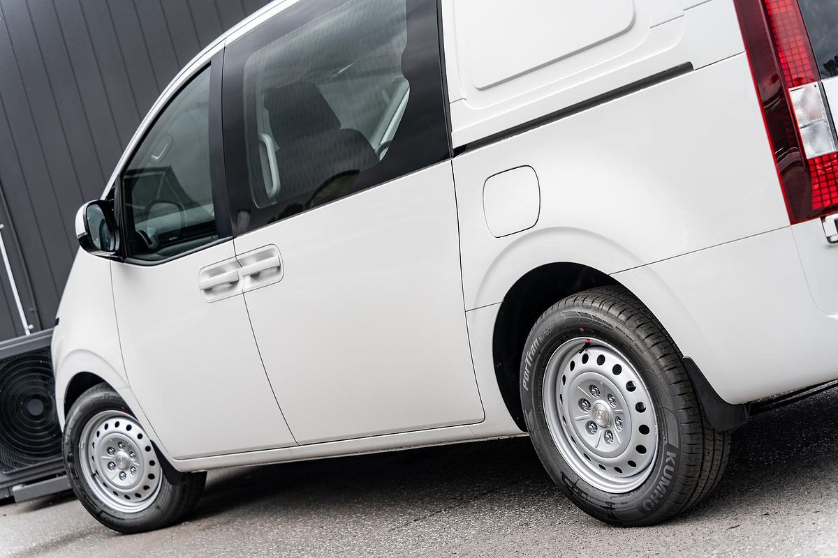 2025 Hyundai STARIA LOAD US4.V3