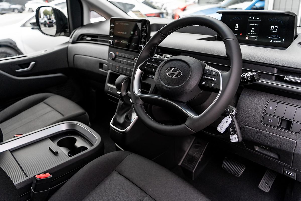 2025 Hyundai STARIA LOAD US4.V3