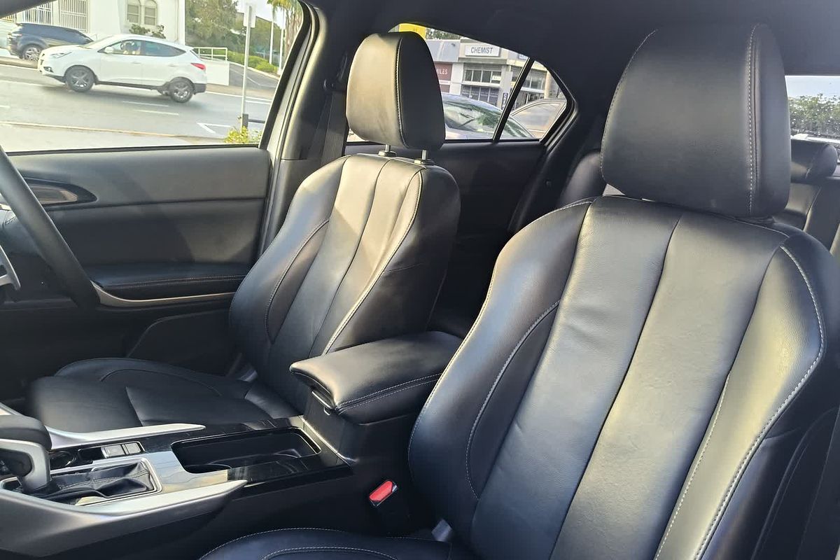 2022 Mitsubishi Eclipse Cross Exceed YB