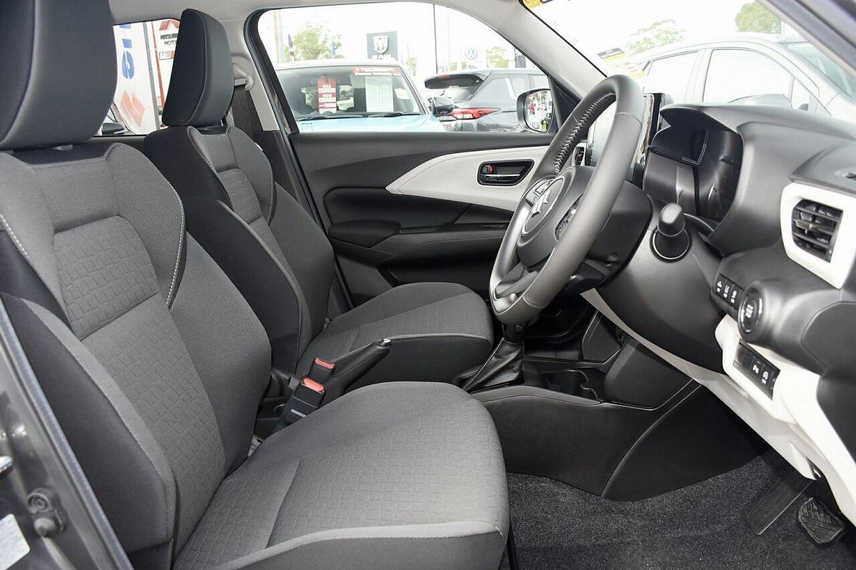 2024 Suzuki Swift Hybrid Plus UZ