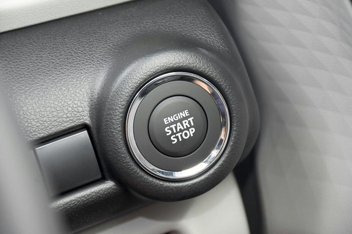 2024 Suzuki Swift Hybrid Plus UZ