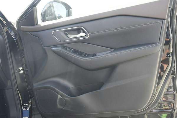 2024 Nissan X-TRAIL ST-L T33