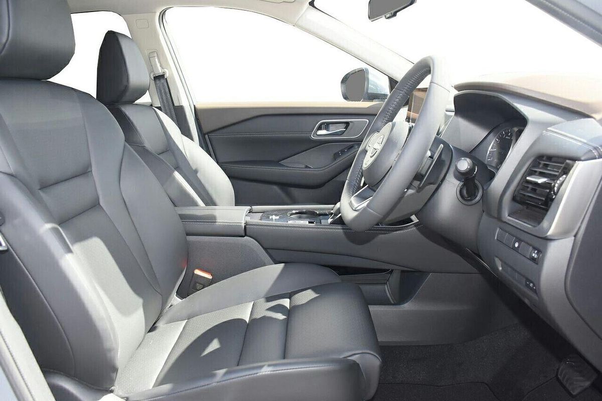 2024 Nissan X-TRAIL ST-L T33