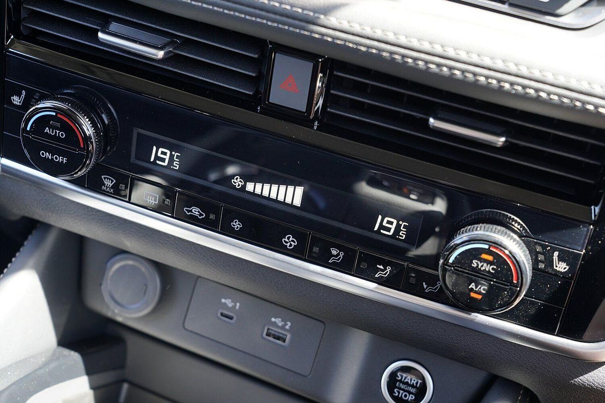 2024 Nissan X-TRAIL ST-L T33