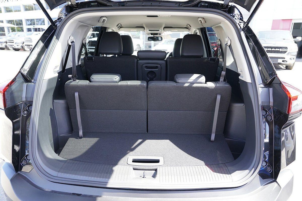 2024 Nissan X-TRAIL ST-L T33