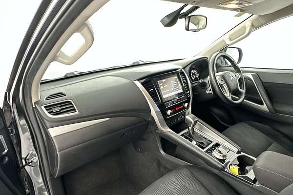2021 Mitsubishi Pajero Sport GLS QF