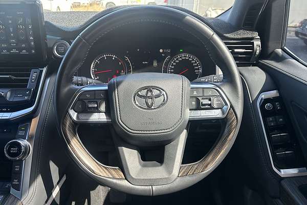 2023 Toyota Landcruiser VX FJA300R