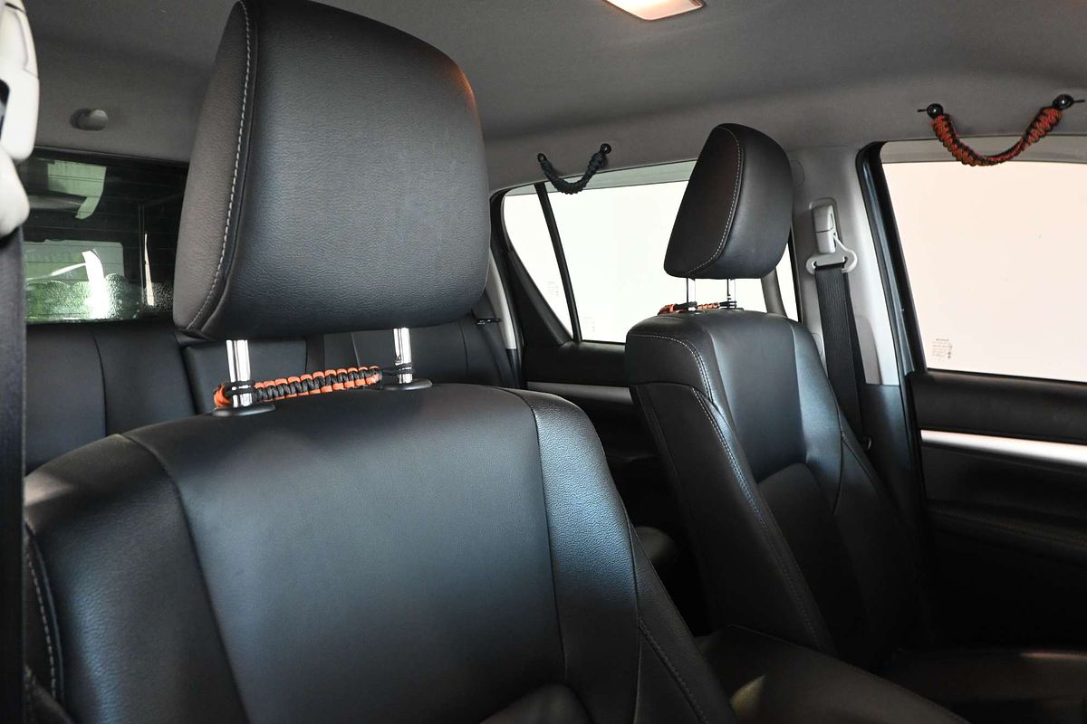 2022 Toyota Hilux SR5 GUN126R 4X4