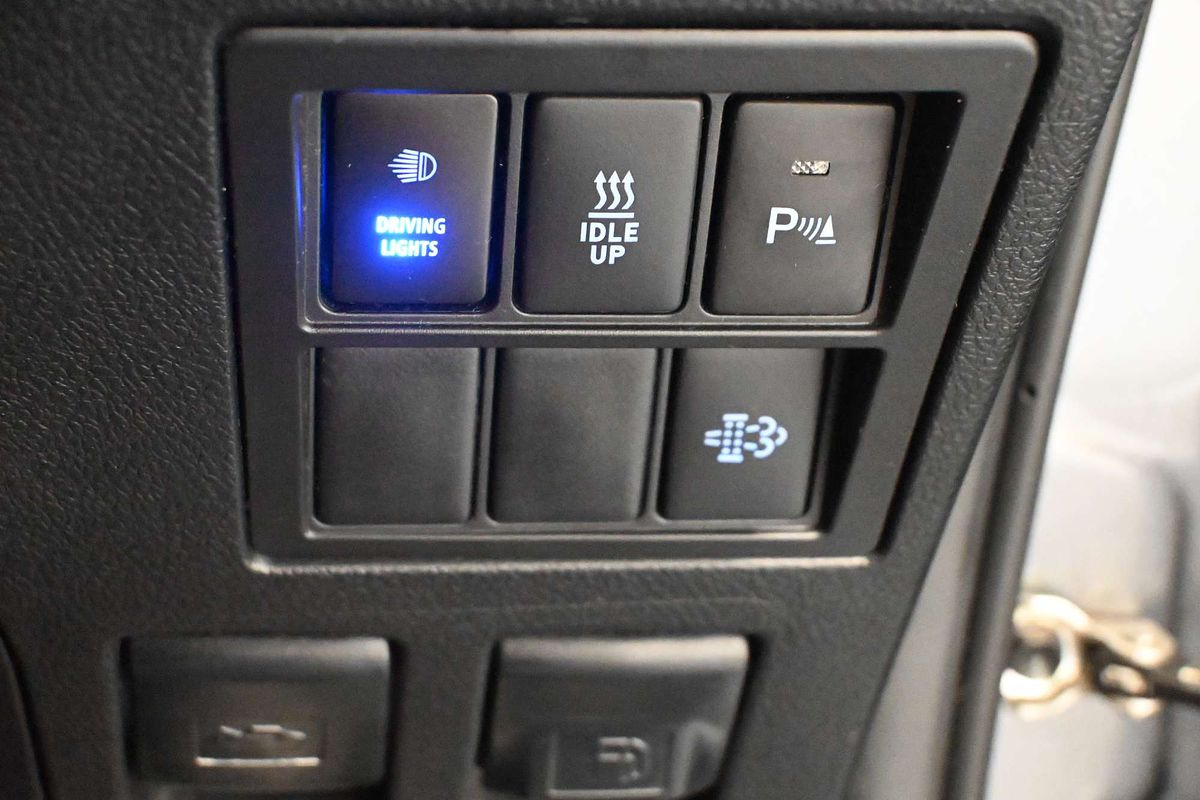 2022 Toyota Hilux SR5 GUN126R 4X4