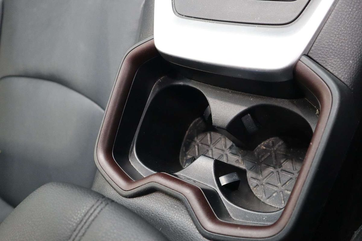2020 Toyota RAV4 Cruiser AXAH54R