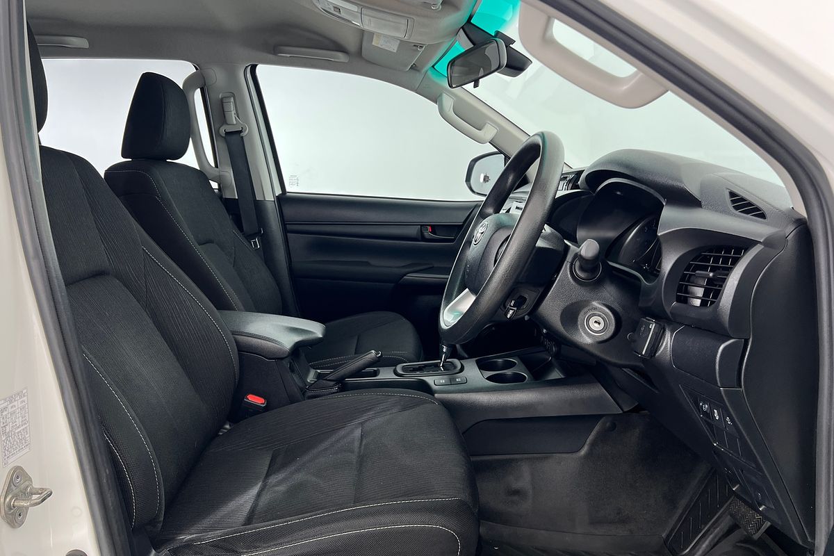 2020 Toyota Hilux SR GUN126R 4X4