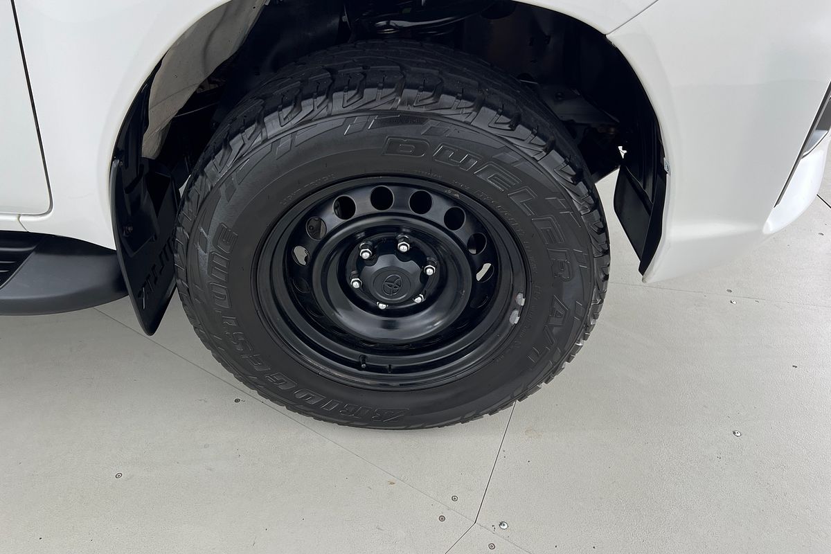 2020 Toyota Hilux SR GUN126R 4X4